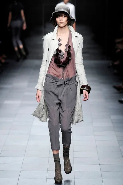 Look 34